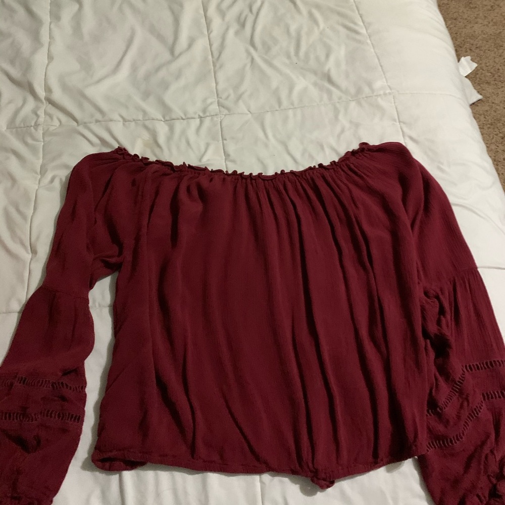 maroon hollister shoulderless long sleeve
